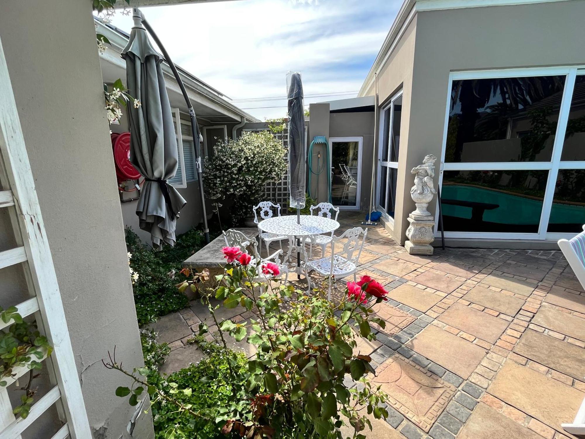 Somerset West Garden Apartments 2 Exterior photo